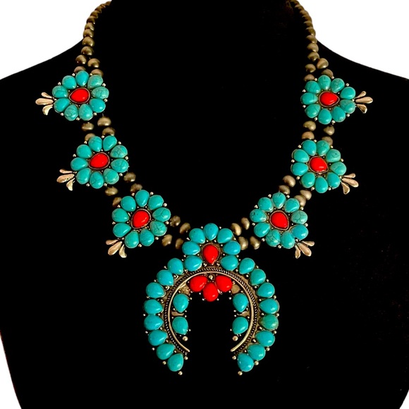Turquoise ( blue and red ) Necklace with matching earrings - Picture 1 of 2